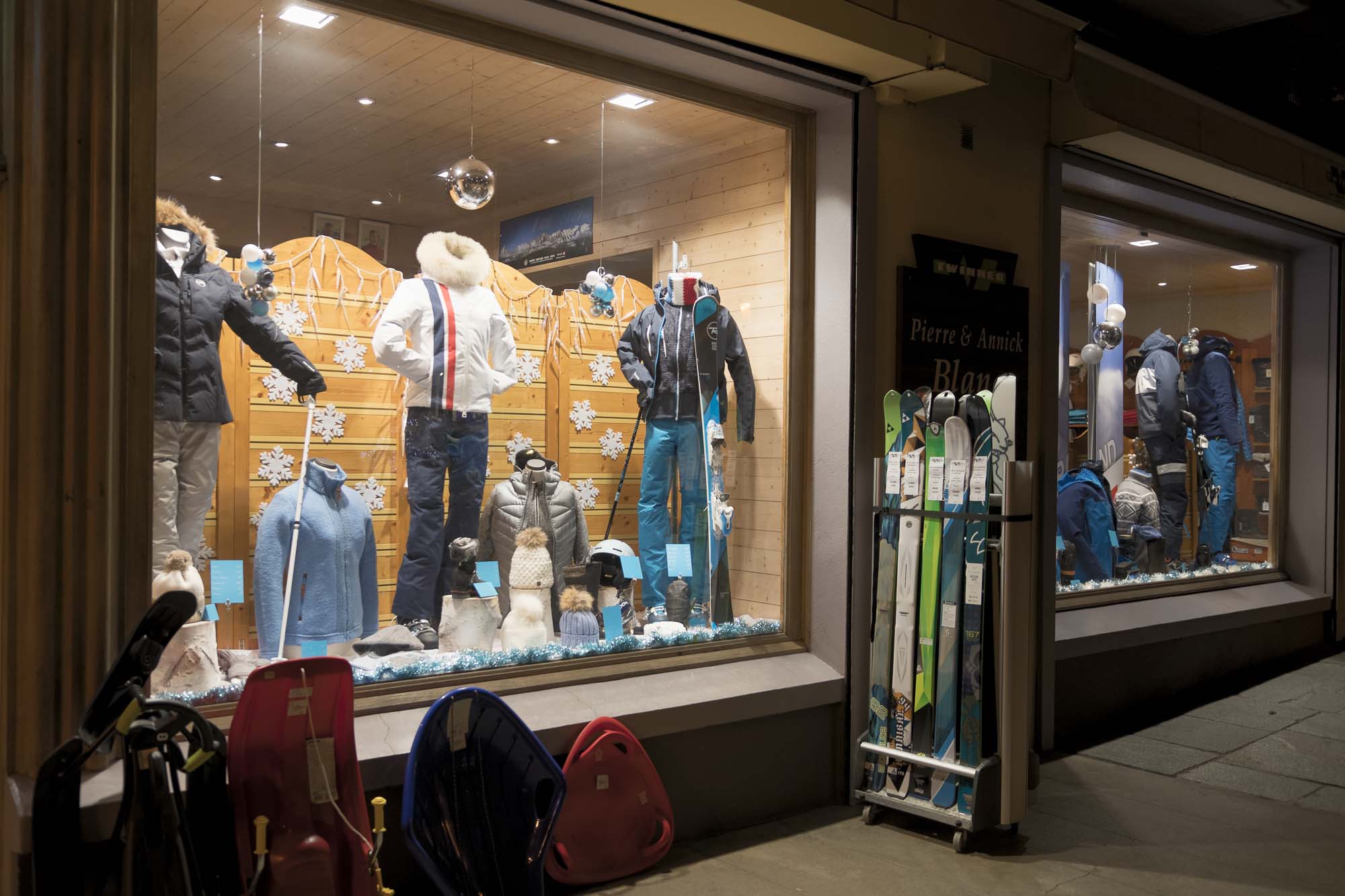 Le magasin Blanc Sport Saint Gervais